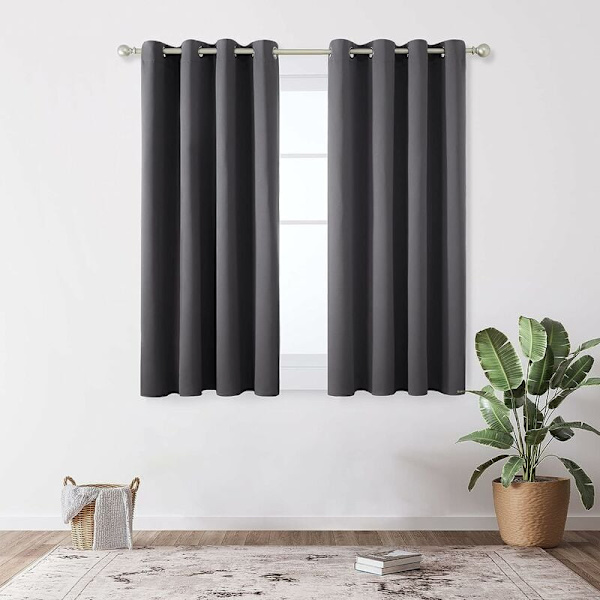 Mörkläggningsgardiner Termiskt Isolerande Anti-Kall, 117x138 CM (Bredd x Höjd), Modern Design med Öglor, Gardiner för Vardagsrum och Sovrum, Mörk Grå