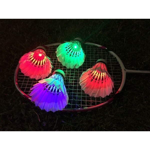 LED Badminton, LED Badminton Glow til indendørs og udendørs sportsaktiviteter Super holdbar Badminton - 4 stk -