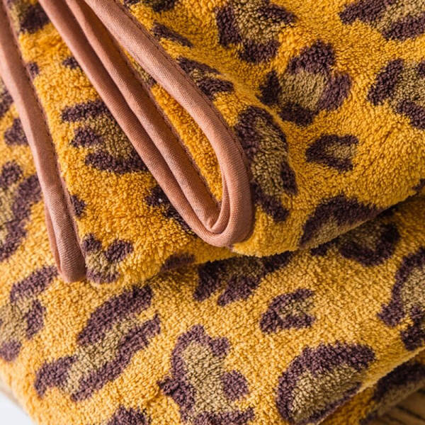 Mikrofiber Leopard Badhandduk Snabbtorkande Handduksset Mjuk Björnsform Julgåva Gymhandduk Vattenabsorption Sexig Brun