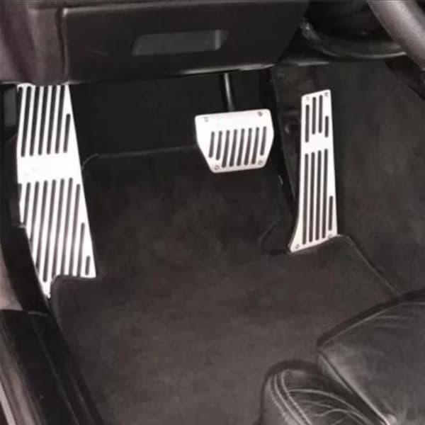 Automatisk rustfritt stål sølv bilpedalsett sklisikker gassbrems fotstøttepedaler passer til BMW E46 E90 E92 E93 E87 X1 med komplett monteringsutstyr Black Automatic