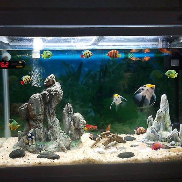 30 stk Vivid Aquarium Fish Ornament Aquarium Landskab Kunstig Fisk Plast Fisk Decor (tilfældig stil)