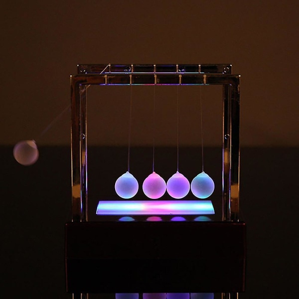 Newtons Cradle Led Light Up Kinetic Energy Hjemmekontor Science Leker Hjemmeinnredning