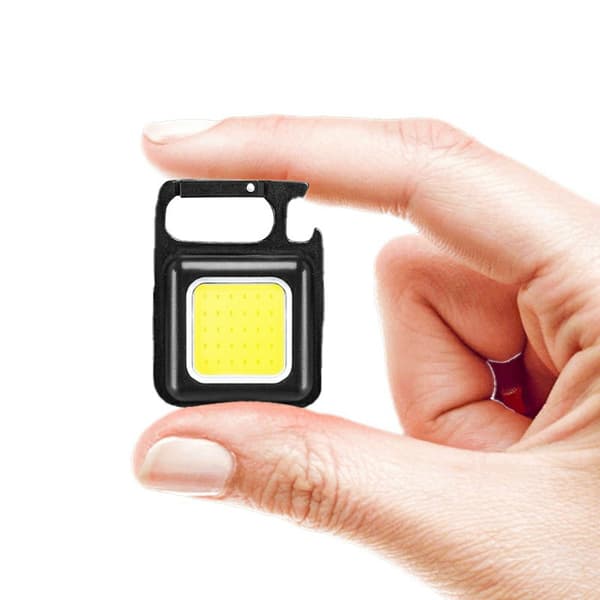 LED-taskulamppu - Telttavalo magneetilla ja pullonavaajalla