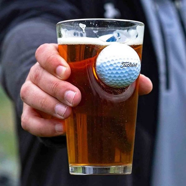 Unik pintglas med äkta golfbollsprodukt designad och handgjord, snabb leverans