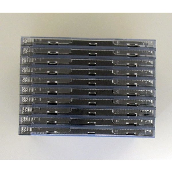 10 CD- tai DVD-koteloa (1,04 cm x 12,4 cm x 14 cm, yleinen koko), kirkas