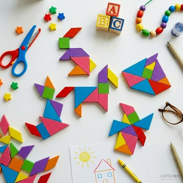 Tangrams Træpuslespil Tangrams Sæt til Formpuslespil Hjerne Logikblokke til Spil Pædagogiske Gaver til Voksne Studerende (35 stk)