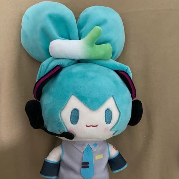 15cm Hatsune Miku Fufu Professional Virtual Idol -tyynypehmolelu I8t2