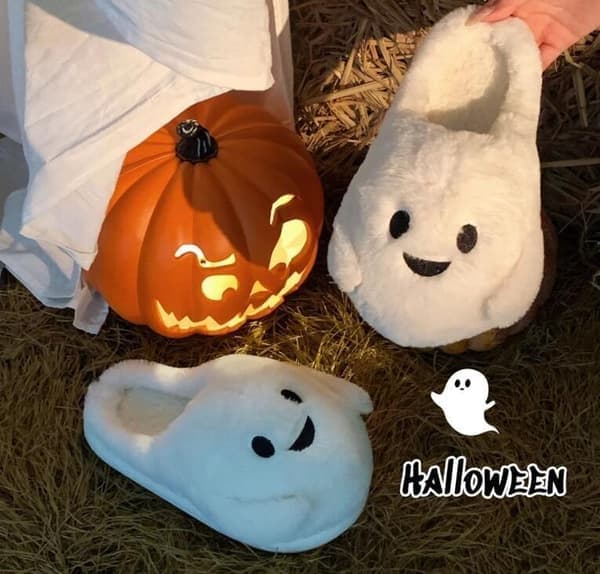Halloween hjemmesko til kvinder med spøgelse- og flagermusdesign 44-45 42-43