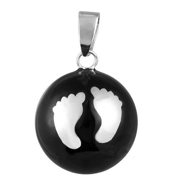 Svart bolla mammabola med fotspår * Halsbandslängd: 114 cm * Halsbandsmaterial: Vaxat läder * Material