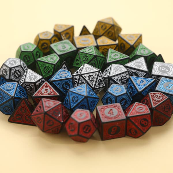 Polyhedral 7-matrice udskåret mønster terningsæt D4 D6 D8 D10 D% D12 D2 White 7Pcs
