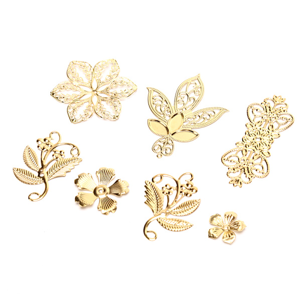50 st Vintage metall blad filigran blomma skiva berlocker DIY Craft Gold A