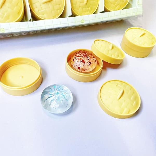 Kristallbulle och mini-soppdumplingformad stressavlastningsleksak Random1pc