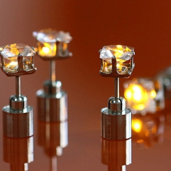 2Pc Party Charm LED Ørering Light Up Crown Glowing Crystal Ear Green One Size