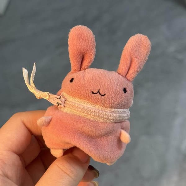 Mini Rosa Fluffig Myntväska Nyckelring Väska Berlock Tecknad Stora E