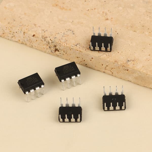 5 STK ATTINY13A-PU Microcontroller IC Chip Helt Original Chip I ONE SIZE