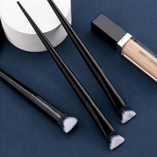 Multifunksjonell Concealer Sminkekost 2 Skrå Skjønnhetskost onesize