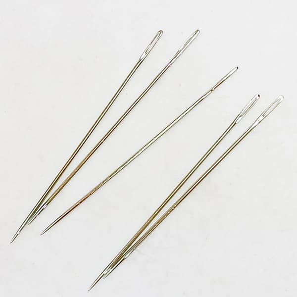 25 kpl isosilmäisiä ompeluneuloja käsintehtyyn nahkaompeluun 25pcs/set