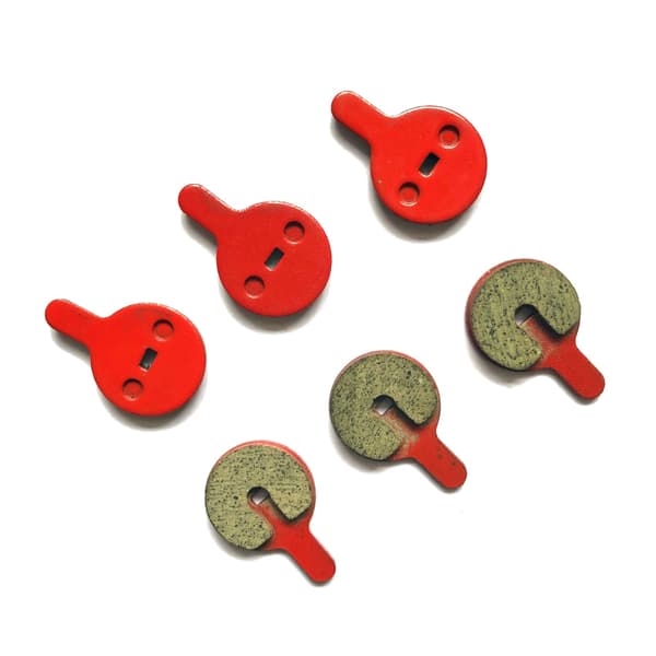Hydrauliset levyjarrupalat maastopyöriin Red