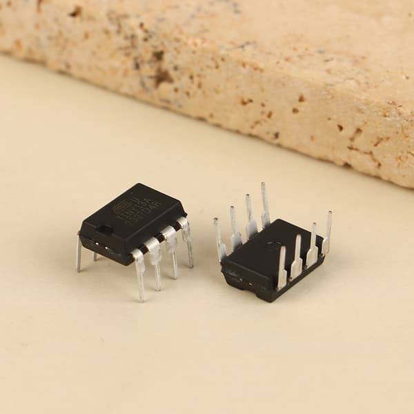 5 STK ATTINY13A-PU Microcontroller IC Chip Helt Original Chip I ONE SIZE