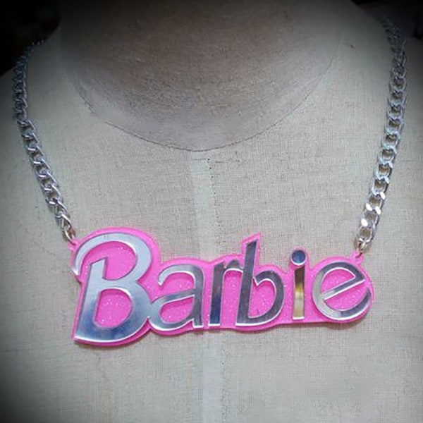 Nyckelbenet Brevkedja Rosa Barbie Halsband Kvinnor Smycken Access