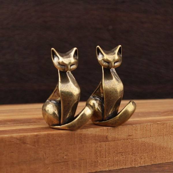 Kattfigur i mässing A