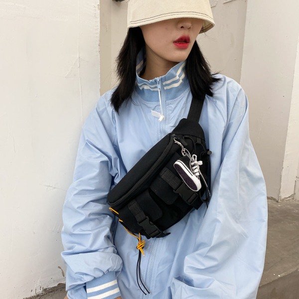 Mænd kvinder Fanny Pack Taljetaske Arbejdstøj Bryst Mænds koreanske Ins Hong Kong Style Retro Let Matchende Crossbody Kvinder Black (Daisy small shoes)