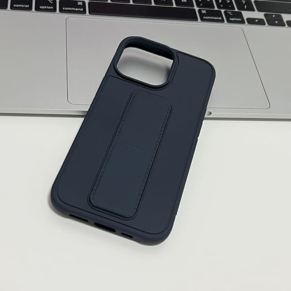 iPhone 17 Pro Marinblått Fällbart Ställ Skal - Hudvänlig och Falltålig Design