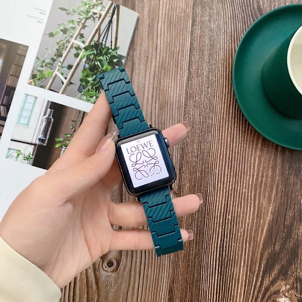 Kellon ranneke Apple Watch iWatch 38/40/41/42 S10 tummanvihreälle