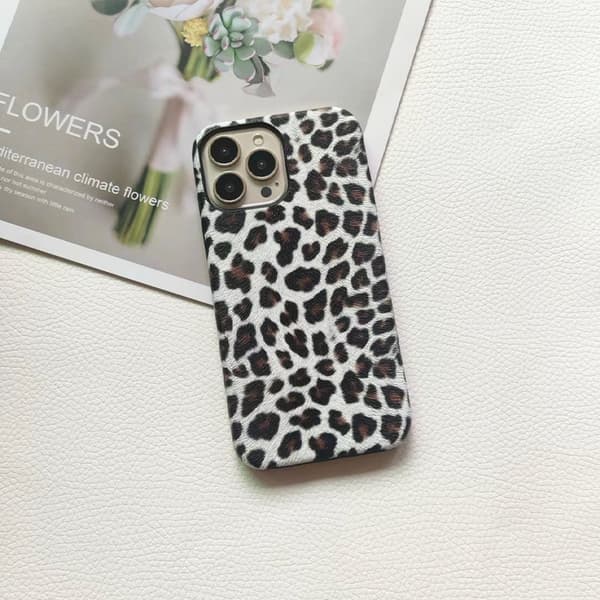 Etui til iPhone 17 Hvidt Leopard Print Halv-Cover Tekstur