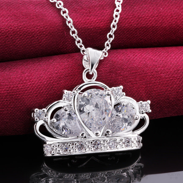 Elegant Kvinnor Halsband Mode Kreativ Temperament Crown Crystal Shining Noble Pendant Ny produkt