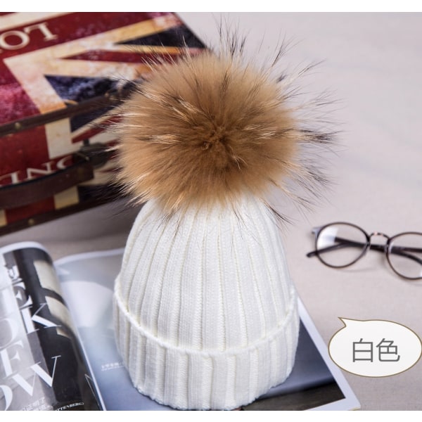 Lämpimät talven neulotut pipohatut 2021 syksyn ja talven yksivärinen kihara korealaistyylinen pesukarhuvilla unisex Raccoon Dog Hair Ball 15cm Navy Wool-like ball M