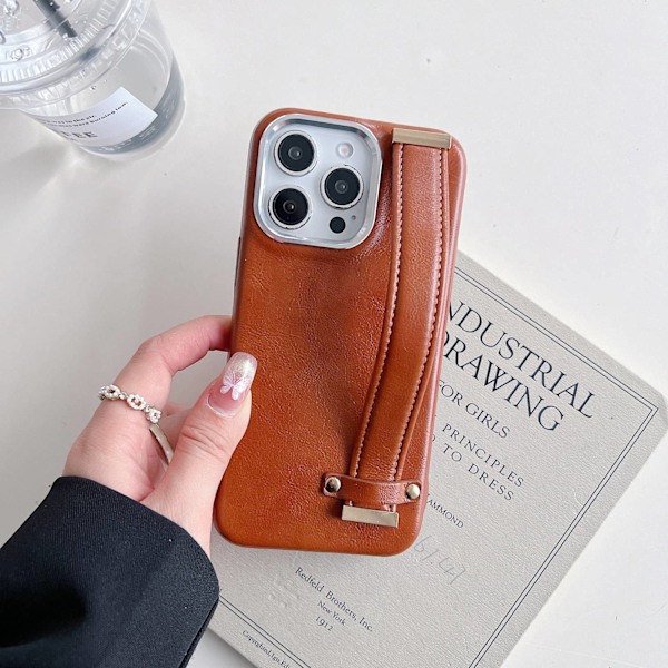 Fodral för iPhone 14 6.1 ljusbrunt vaxat läder armband anti fall full och metallring