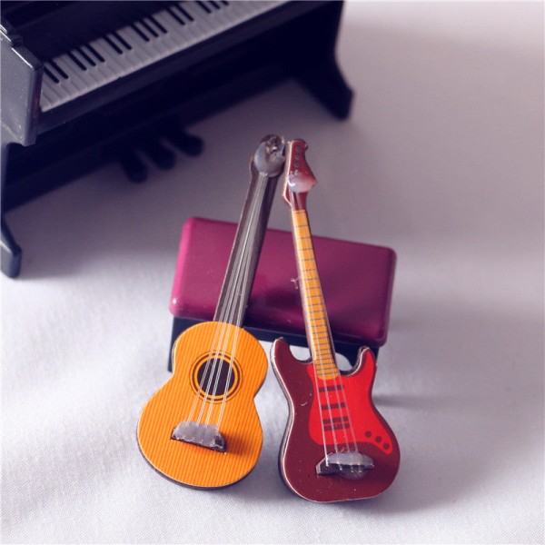 Miniatyr Möbler Leksak Dockor Hus Gör det själv Dekoration Tillbehör Mini Klassisk Gitarr Populär Electric guitar
