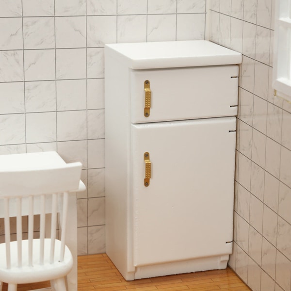 Miniatyrmøbler Leketøy Dukkehus DIY-dekorasjonstilbehør Mini 1:12 hvitt kjøleskap White