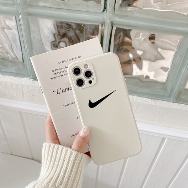 Skal för iPhone 17 Figur 8 Flytande Silikon
