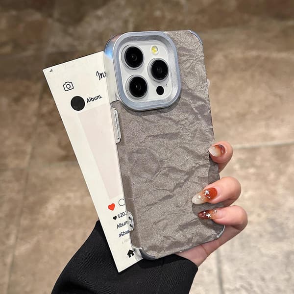 Etui til iPhone 17PRO Grå Flanell Snøfjellmønster