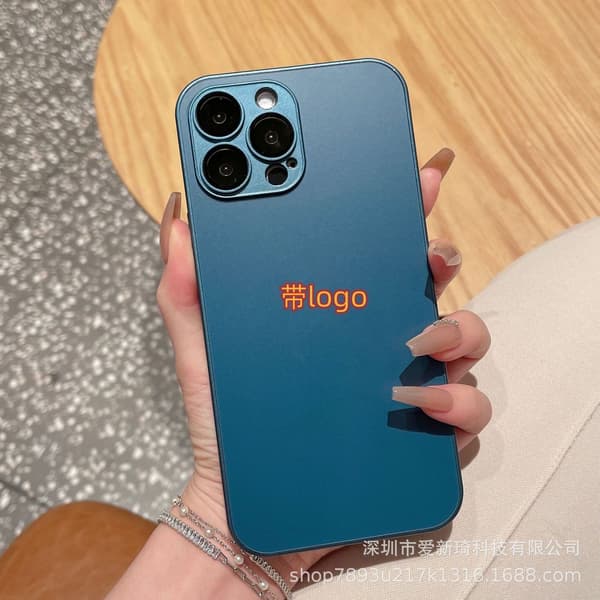 iPhone 17 Pro Navy Blue frostat glasfodral linsskydd