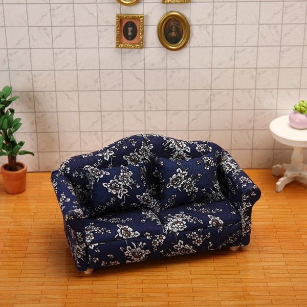 Miniaturemøbler Legetøjsdukker Hus gør-det-selv-dekorationstilbehør Mini 1:12 blå klud Lille blomstret high-end sofa Double sofa