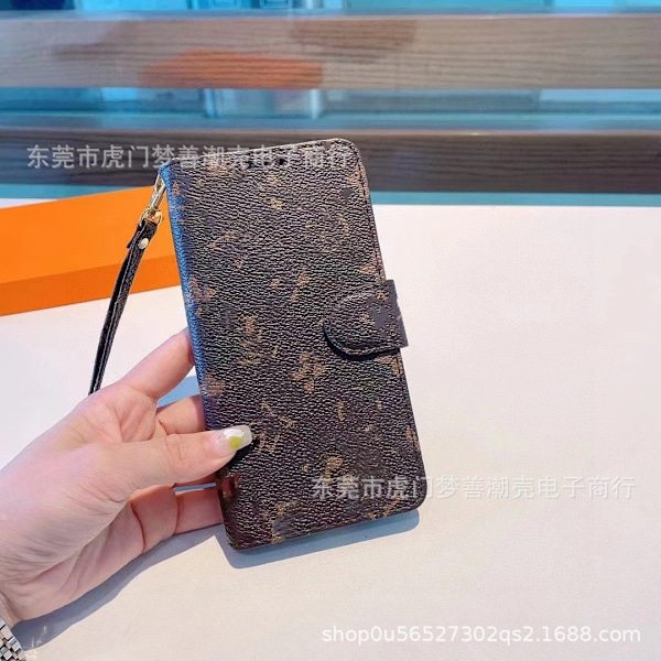 Etui til iPhone16 læder brun blomst metal label trendy mærke fuld flip magnetisk spænde sof