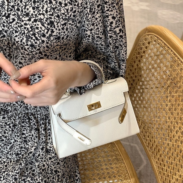 Kvinnor Damhandväska äkta läder Internet Celebrity Shoulder Crossbody Handväska Milkshake White-palm print 22cm