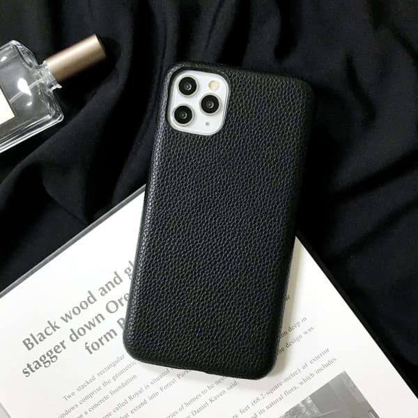 Fodral för iPhone16pro svart lychee läderkänsla