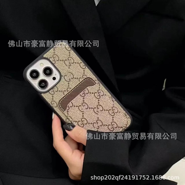 Etui til iPhone15plus Khaki G læder kortholder slot high end trendy mærke gammel blomst inte