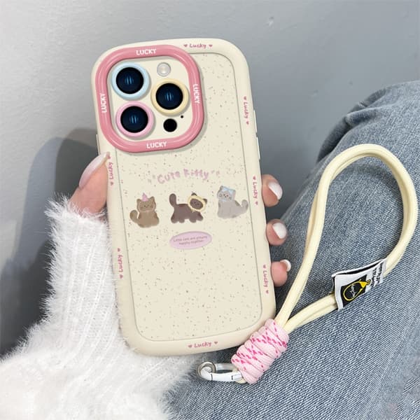Deksel til iPhone 17 Kaffe Kitten + Hvitt Armbånd