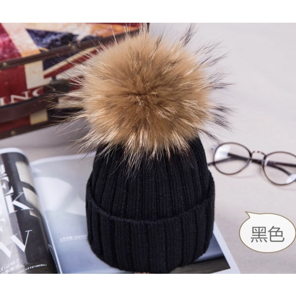 Lämpimät talven neulotut pipohatut 2021 syksyn ja talven yksivärinen kihara korealaistyylinen pesukarhuvilla unisex Raccoon fur ball 15cm black Wool-like ball M