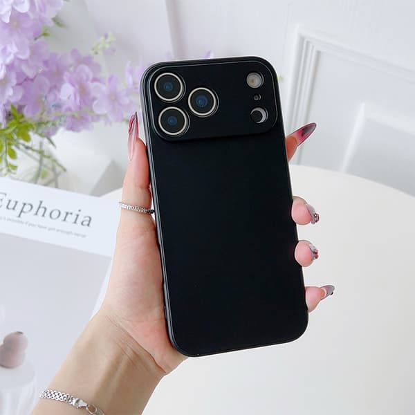 Deksel for iPhone 17 Pro Liquid Cube Black Magic Cube Flytende Silikon Full Dekning