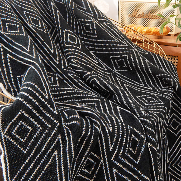 Strik afslappet lille uldtæppe Quilt sommer tynd lur Sofa Cover Enkelt tæppe Black, white and gray 130*170cm