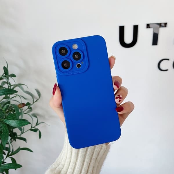 iPhone 17 Klein Blå Deksel Engeløyne