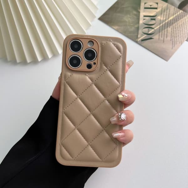 Etui til iPhone 16plus læder diamantmønster khaki solid dunjakke ins trend