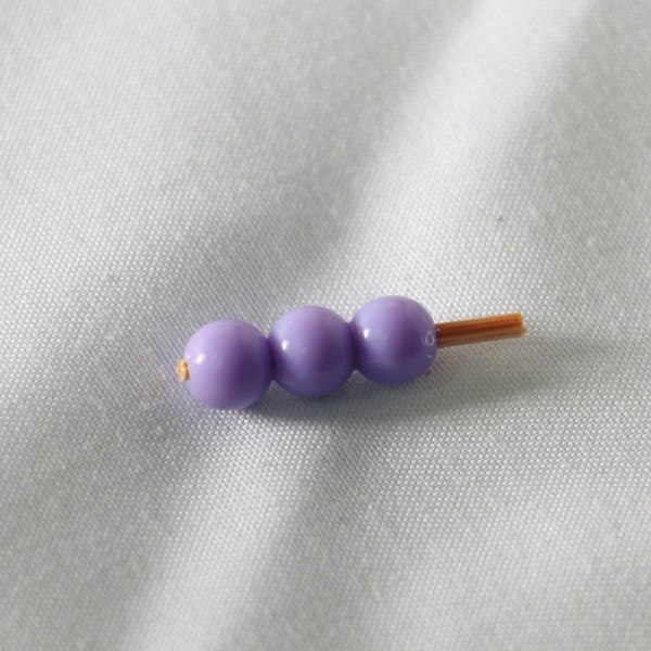 Miniatyrmøbler Lekedukker Hus Gjør-det-selv-dekorasjon Tilbehør Mini japansk fiskebolle klebrige risballer Purple Balls