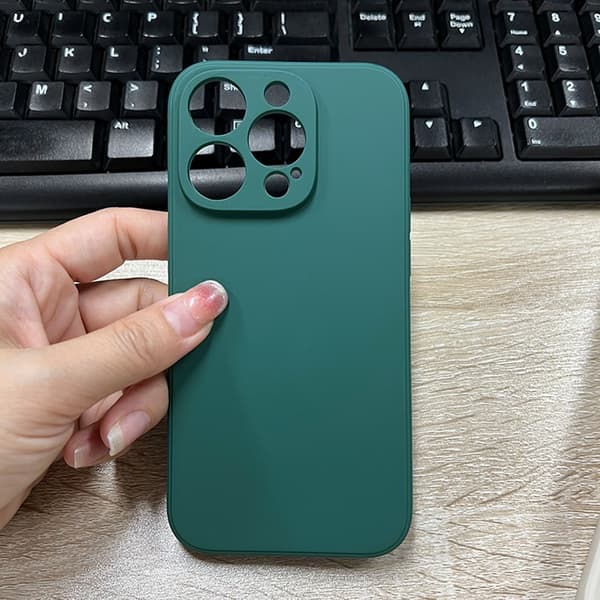 2 stk. deksel til iPhone 17 Pro Rubiks kube ensfarget